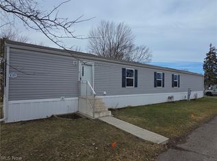 135 Inglewood Pl, Elyria, OH 44035