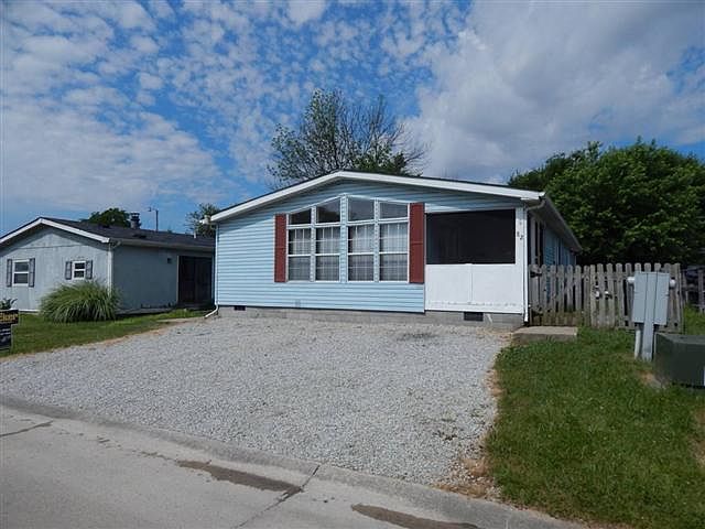 1st image of 82 Fountain Lake Dr