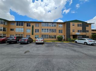 110 Royal Palm Rd APT 114, Hialeah Gardens, FL 33016