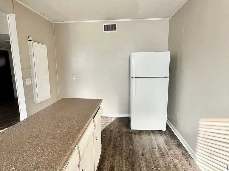 3304 Red River St — Photo 59