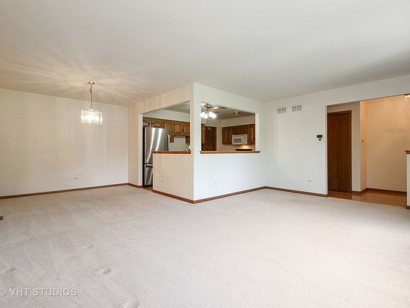 3rd image of 10815 Minnesota Ct
