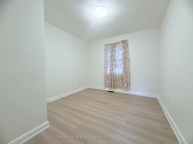 61 Crosland Dr — Photo 18