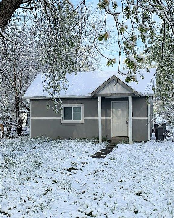 1st image of 2934 N Gladstone Ave