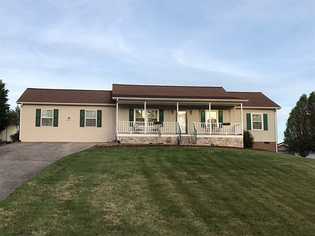 1st image of 155 Meadowland Dr