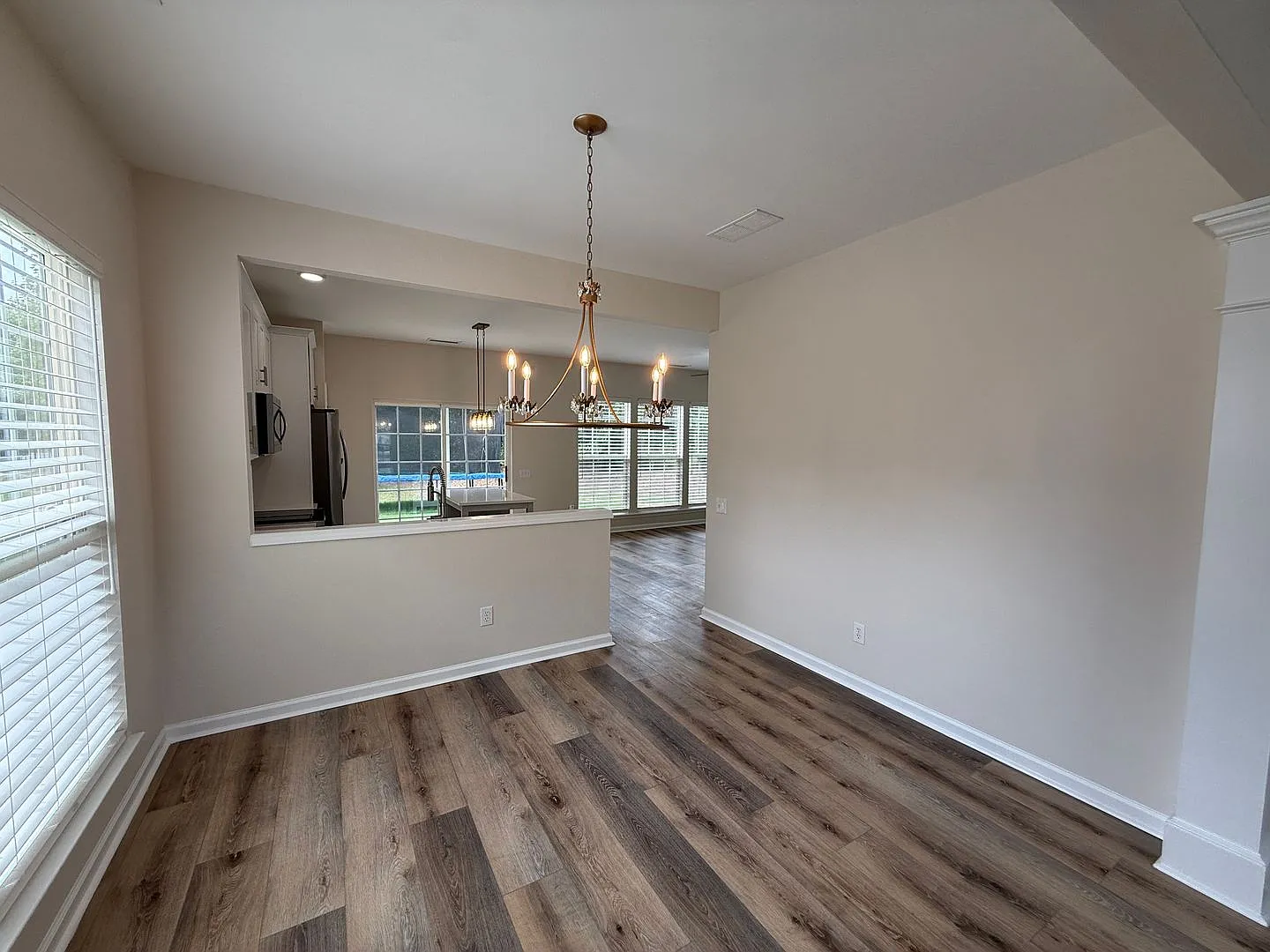 3404 Laurenhurst Lane — Photo 4