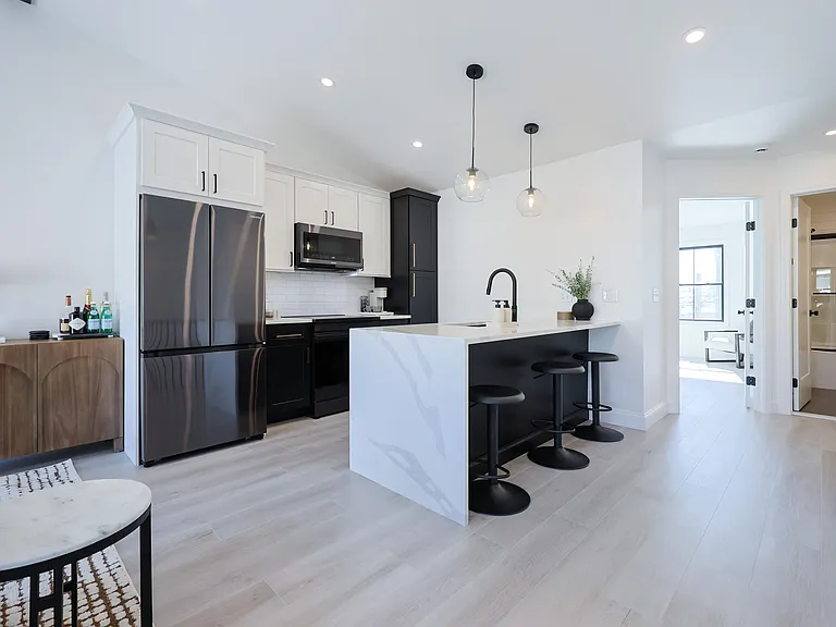 1369 Park Ave — Photo 16