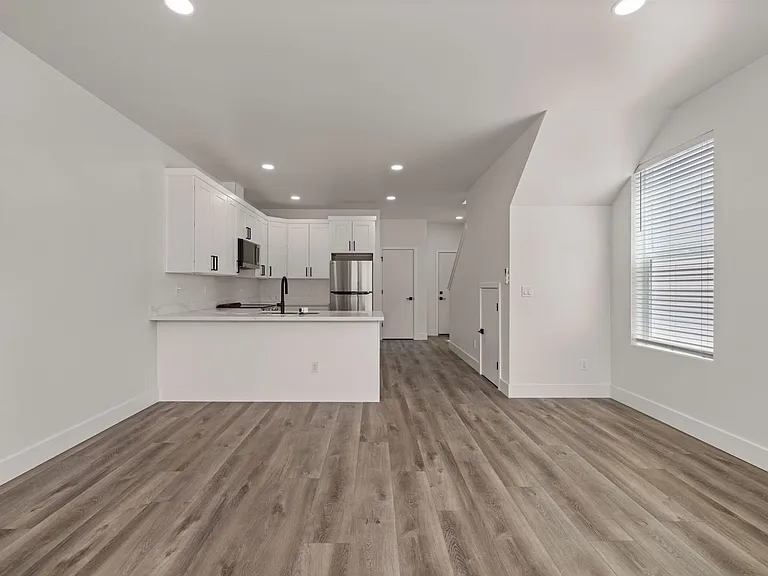 1129 Fawcett Ave — Photo 22