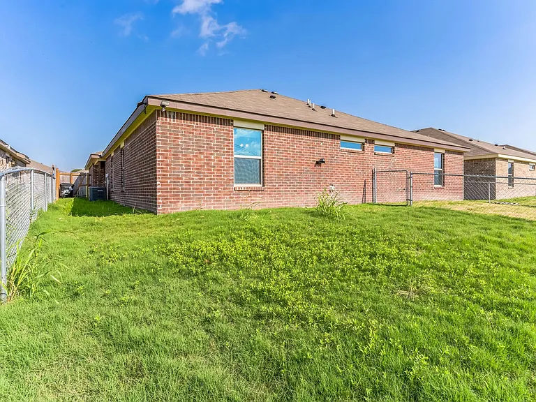 2416 Alterman Dr #A — Photo 14