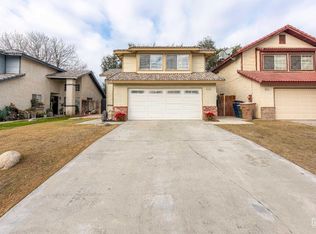 2821 Woodglen Dr, Bakersfield, CA