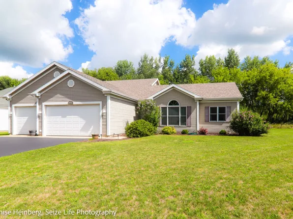 850 Woodbine Ln, Marengo, IL 60152