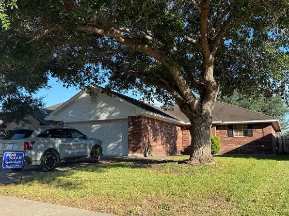 211 Windwood Ln, Victoria, TX 77904