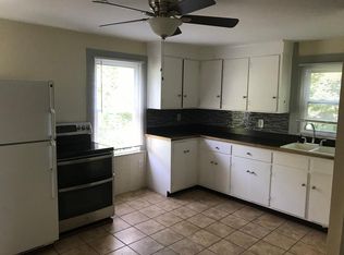 86 Maple St, Meriden, CT 06451