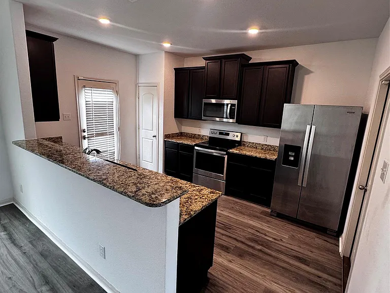 13713 Henry A Wallace Ln — Photo 9
