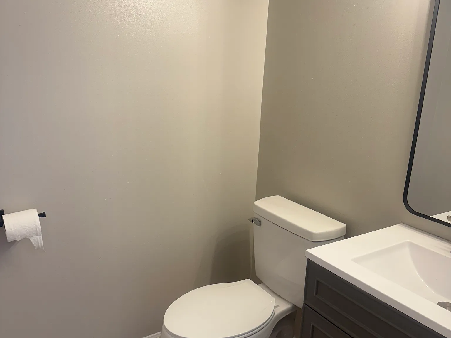 2 bed, 1.5 bath, 1000 sqft, $1,200 — Photo 2