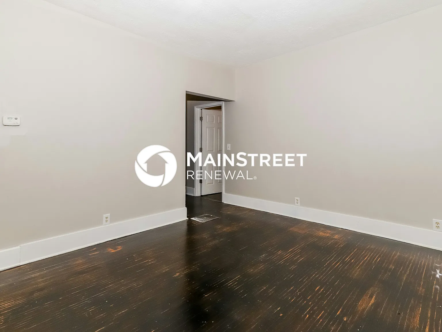 100 N Longworth Ave — Photo 4