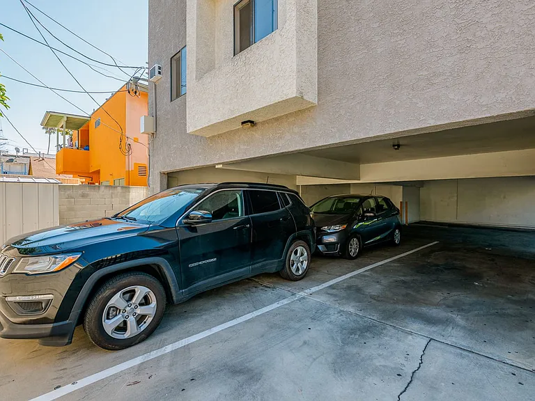 5533 Barton Ave — Photo 18
