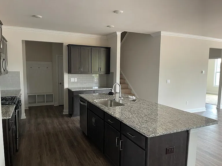 1604 Pendula Ln — Photo 8