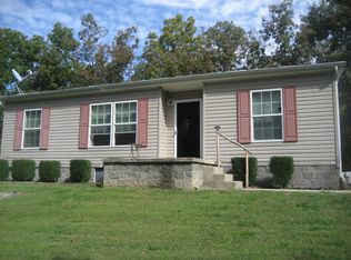 1091 Hyatt Rd, Lawrenceburg, KY 40342