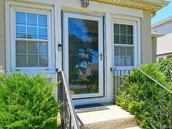 4th image of 2478 S Saint Marks Avenue