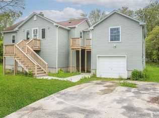 110 Elm Rd E, Mastic Beach, NY 11951