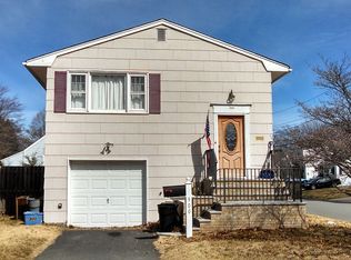 900 Tompkins Ave, South Plainfield, NJ 07080