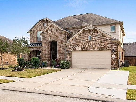 3rd image of 12415 Agate Ln