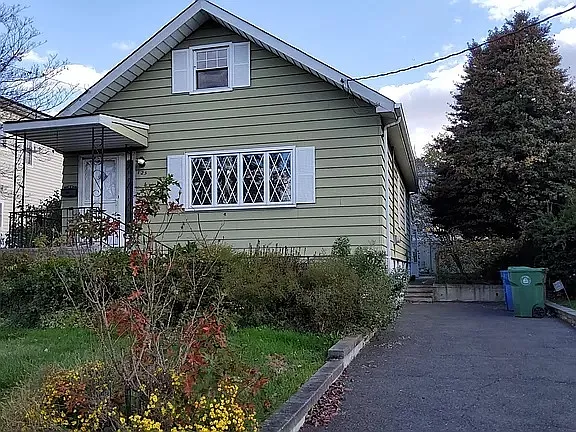 125 Berwood Ave — Photo 17