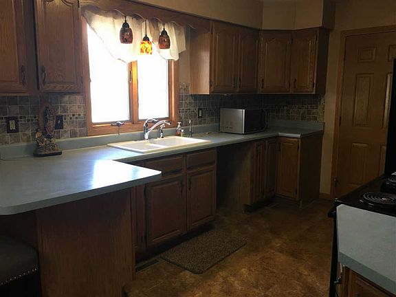 4th image of 3408 Carmel Ct