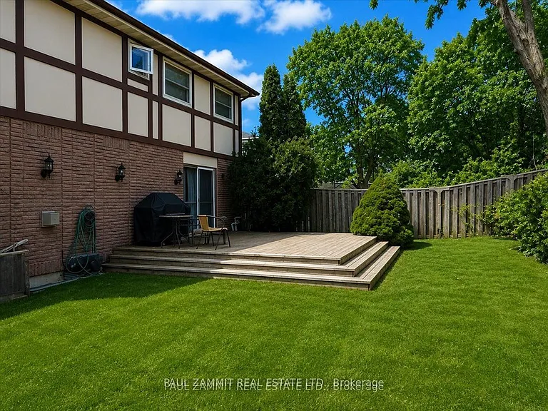 210 Bayview Fairways Dr — Photo 4