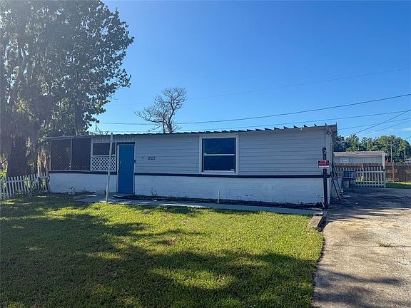 2nd image of 18920 3RD AVENUE