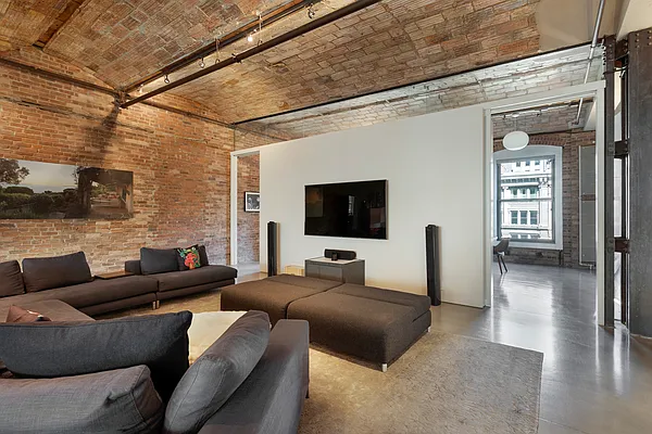 Sold by Compass | media 9