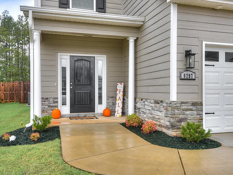 8297 Bannock Cir — Photo 3