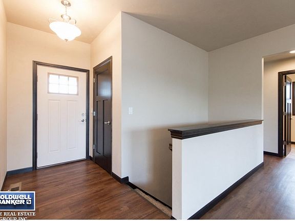 Half Wall to Lower Level