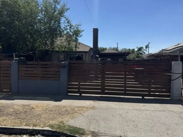 11081 De Garmo Ave, Pacoima, CA 91331