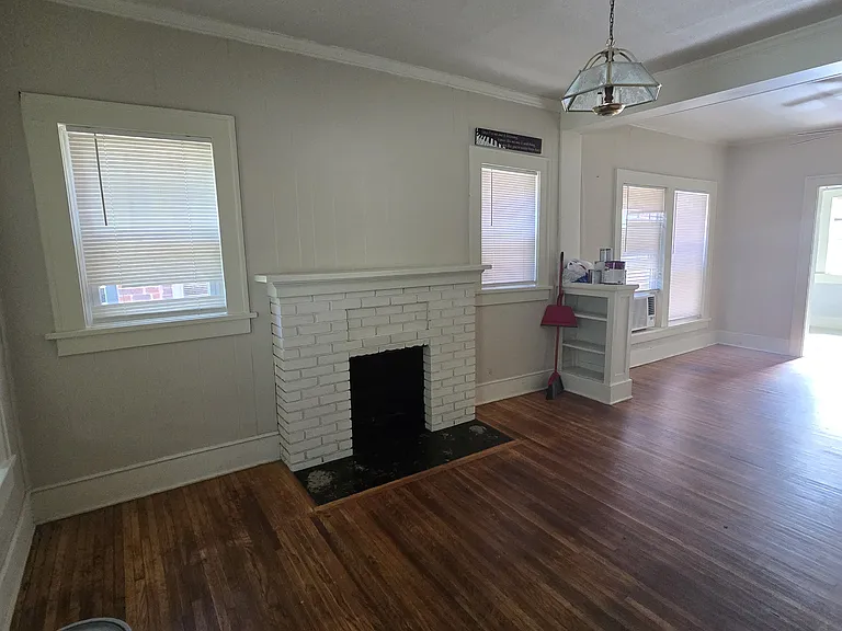 645 S Quaker Ave #645 — Photo 3
