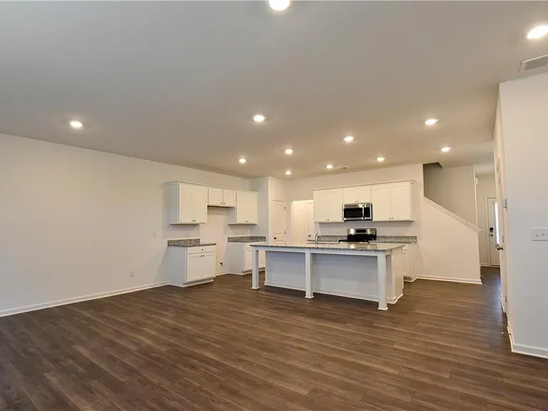 140 Star Ct — Photo 7