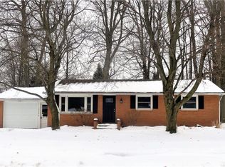 1805 Arlington Dr, Alden, NY 14004