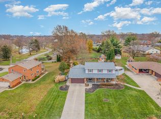 121 Vernon Dr, Crestview Hills, KY 41017