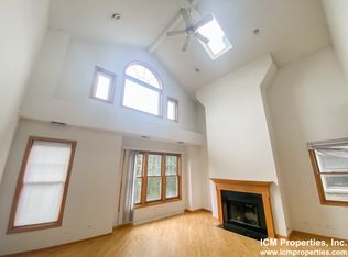 2717 N Wayne Ave #2, Chicago, IL 60614