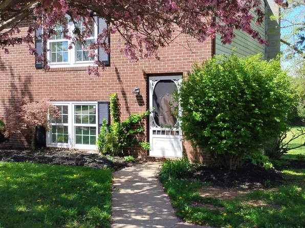 818 Johahn Dr, Westminster, MD 21158