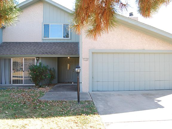 2-Story 3/2.5/2 Duplex