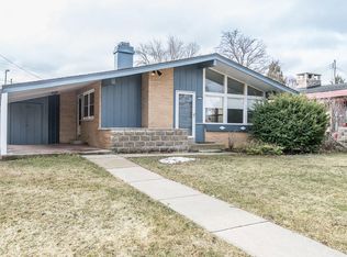 10019 W Fiebrantz Ave, Milwaukee, WI 53222