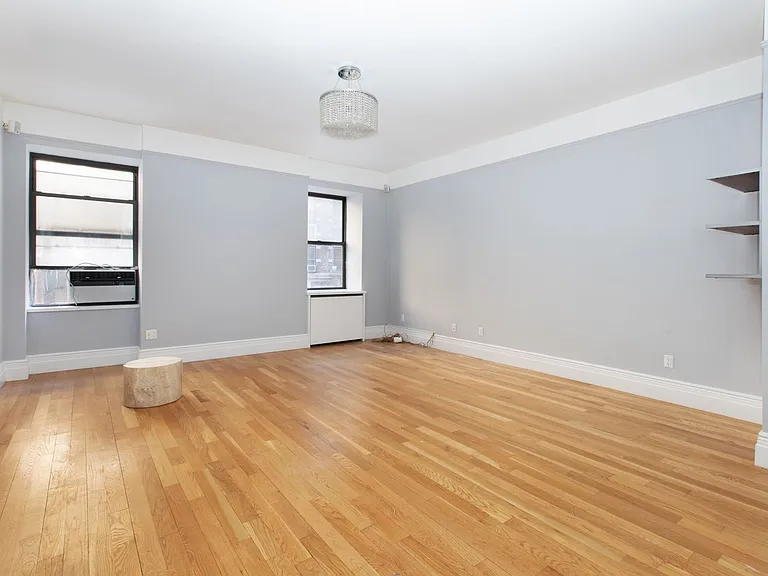 310 W 97th St #21 — Photo 10