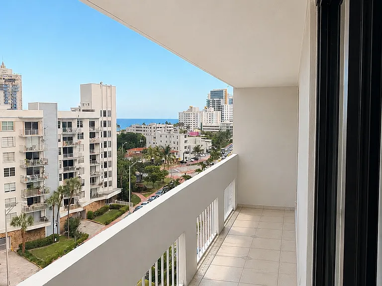 Living room balcony (Facing East)