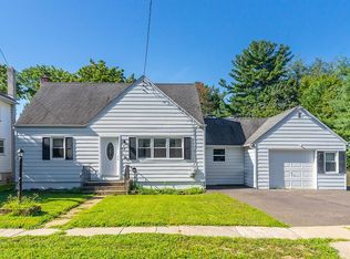 102 Dickinson Rd, Glassboro, NJ 08028