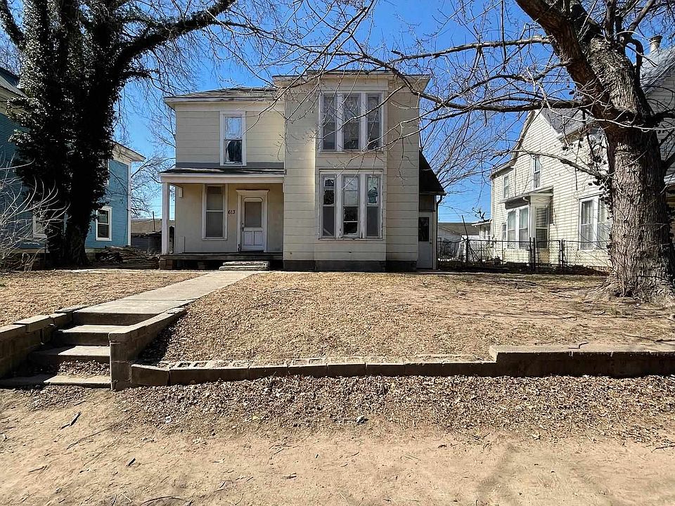1st image of 613 S C St