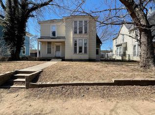 613 S C St, Arkansas City, KS 67005