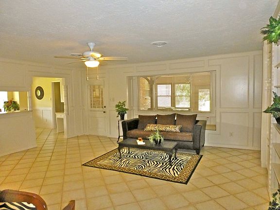 2nd image of 2107 Butler Dr