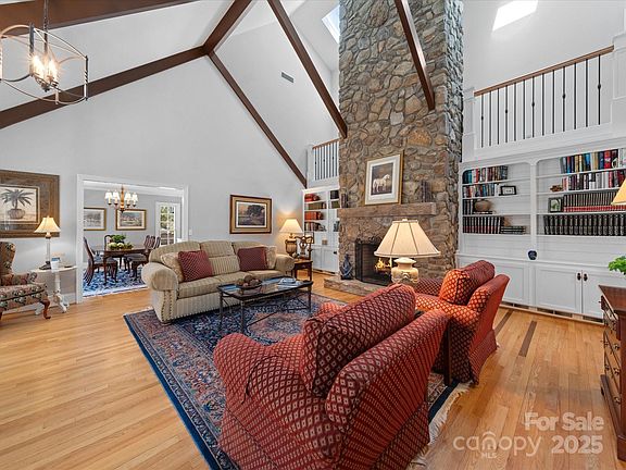 5th image of 1206 Heatherloch Dr