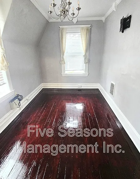 205 N Willard St #4 — Photo 3